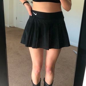 Black Nike pleated tennis skirt